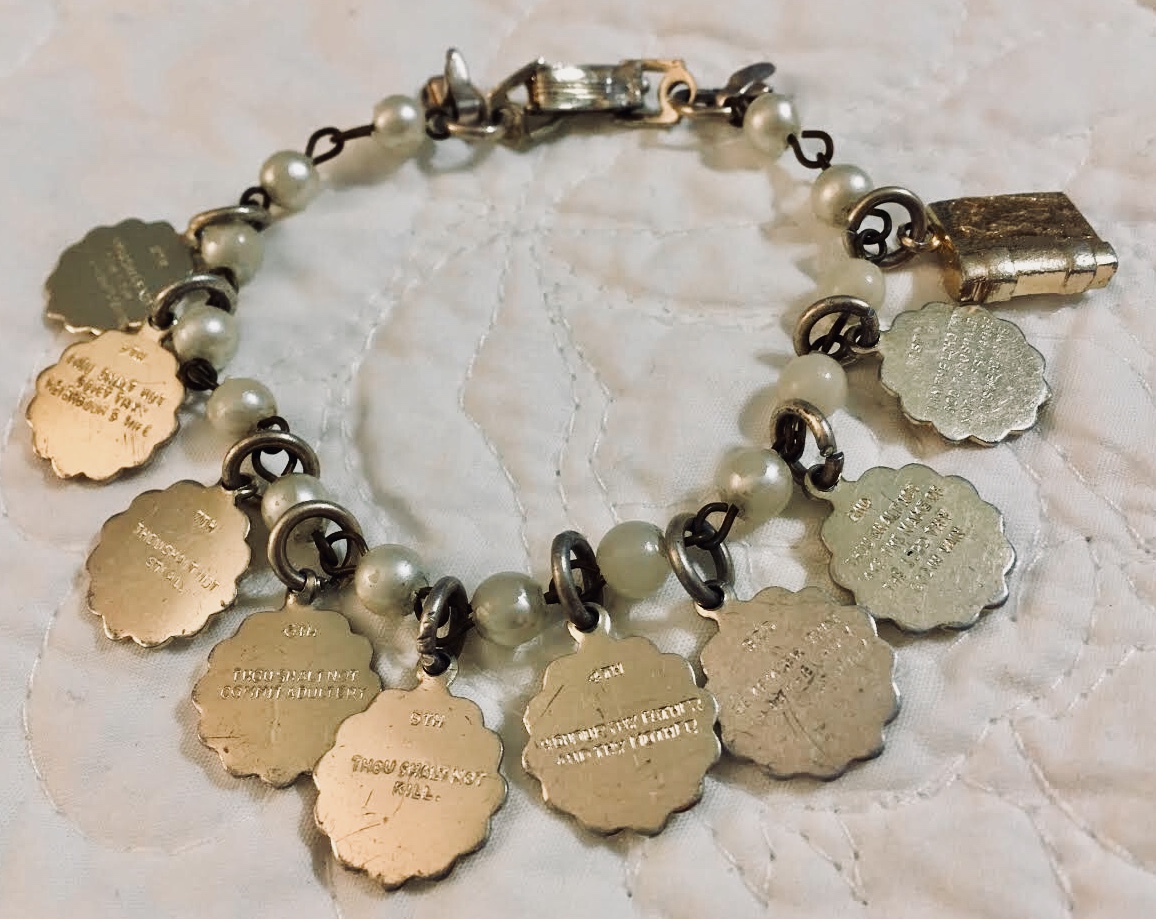 8F4CC5E5-92DF-459B-83C2-7959C15B0BB8