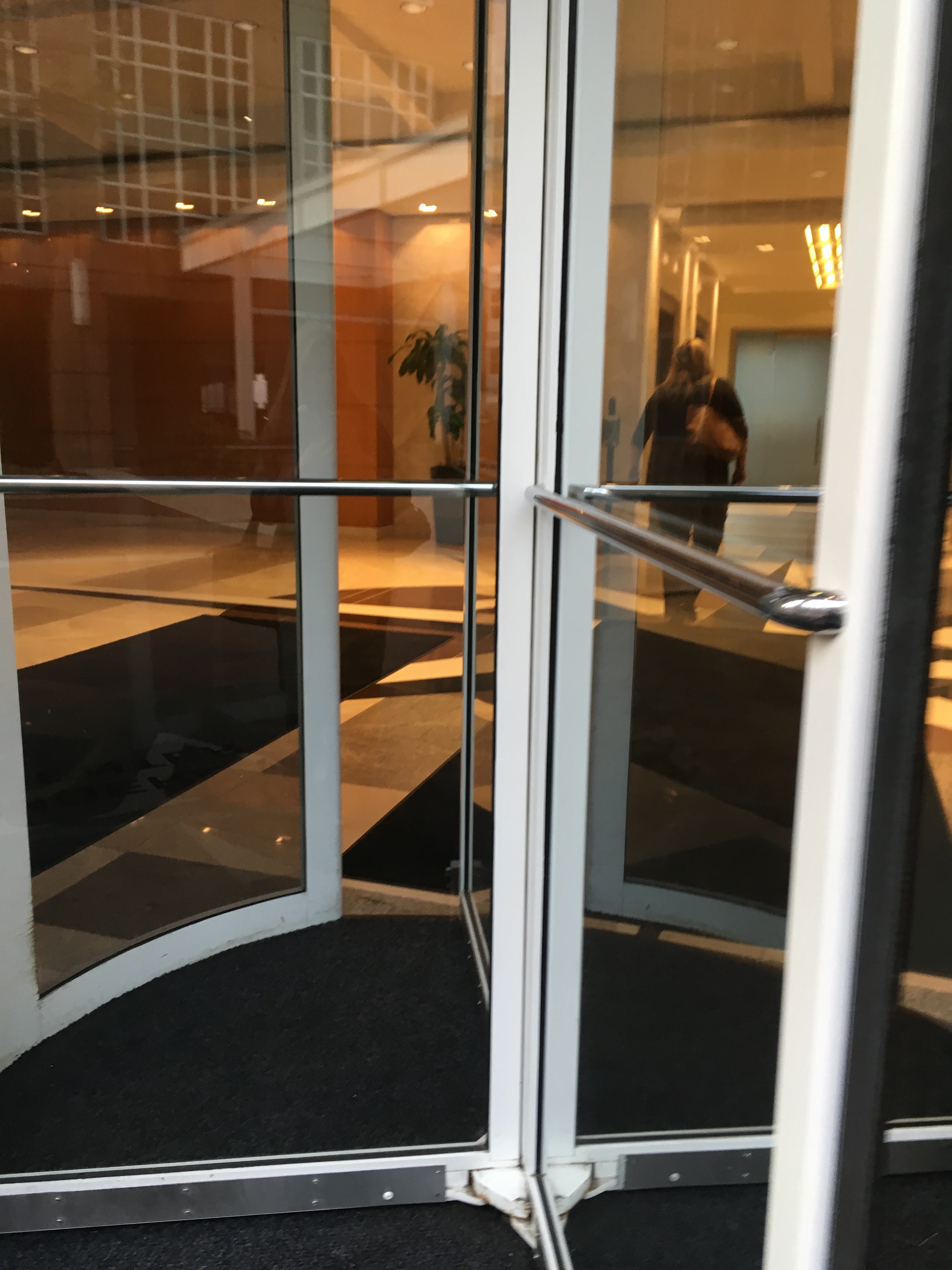 FB6FC371-6C60-4EEA-8618-688F3020C5F1